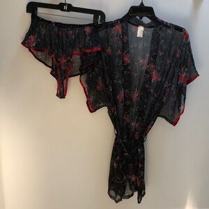 🥀Rose Kimono Robe & Panty 2pc Set - Black/Red Floral print with Sash tie! S/M